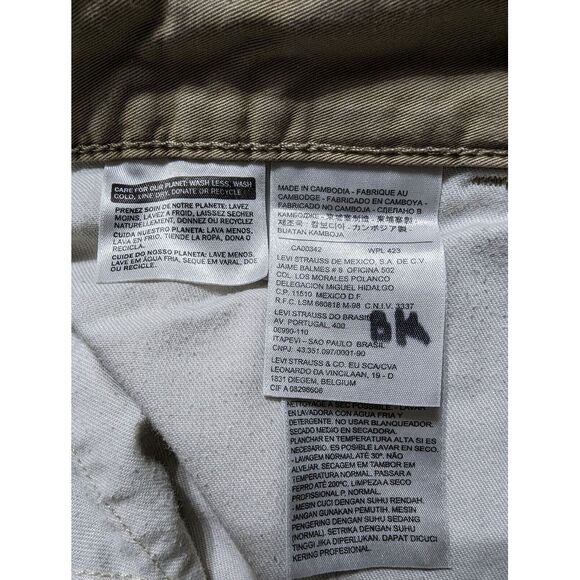 Levi's Chino Tapered Leg Pants Men's Size 30x32 Beige - Picture 5 of 14